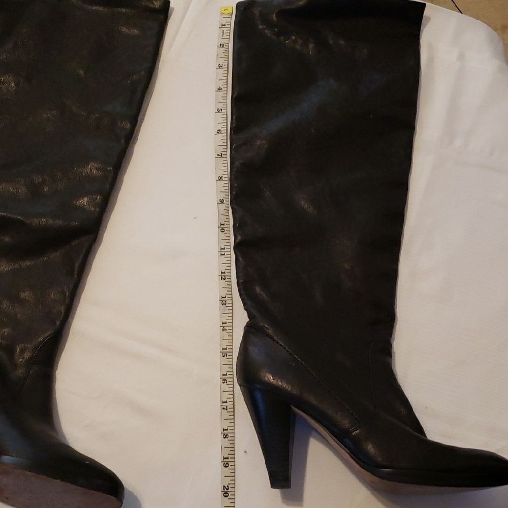KORS,Michael Kors Black Over the Knee Boots Sleek Design,size 7, Worn Only Once. - Picture 6 of 9